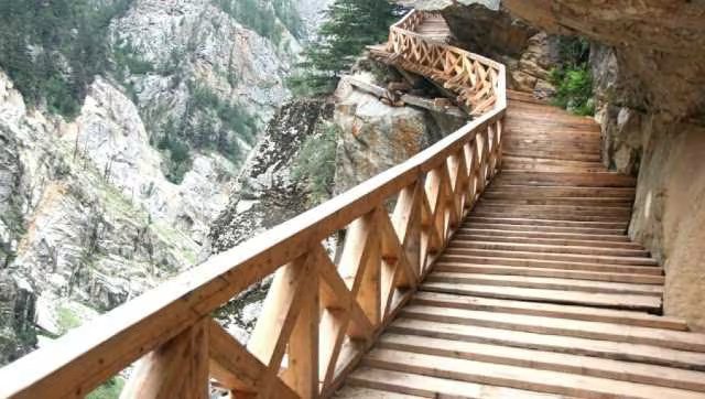 Gartang Gali: A Majestic Wood-Lined Stairway near the Indo-China Border
